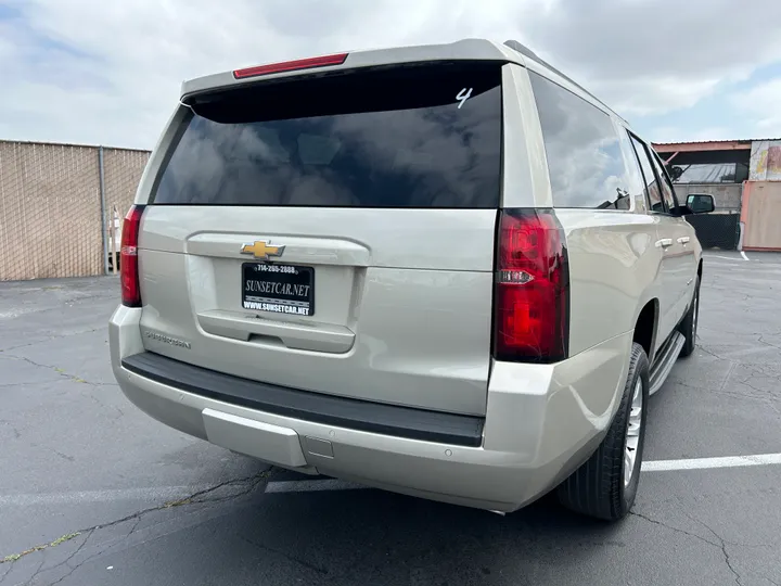 TAN, 2016 CHEVROLET SUBURBAN Image 5