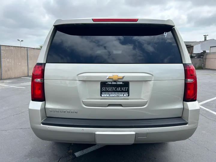 TAN, 2016 CHEVROLET SUBURBAN Image 6