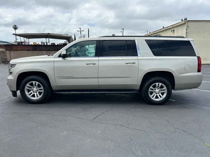 TAN, 2016 CHEVROLET SUBURBAN Image 9