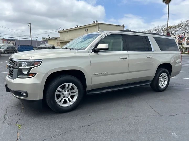 TAN, 2016 CHEVROLET SUBURBAN Image 10