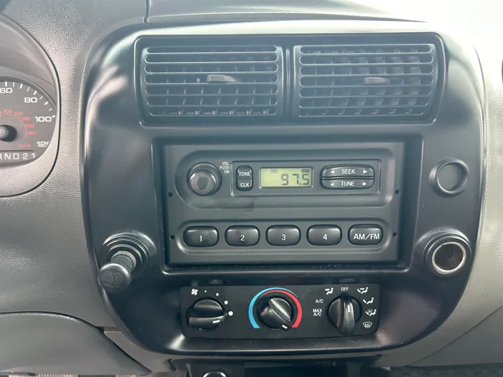 WHITE, 2011 FORD RANGER SUPER CAB Image 24