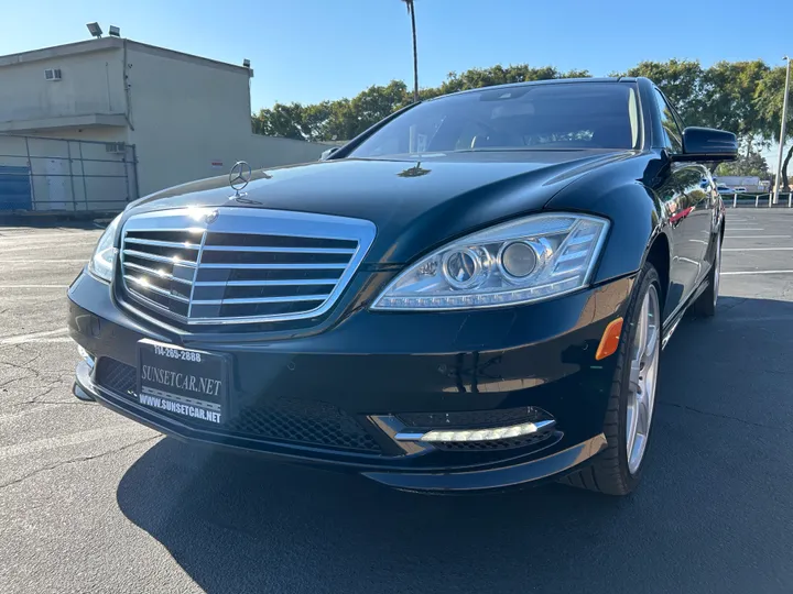 BLACK, 2013 MERCEDES-BENZ S-CLASS Image 11