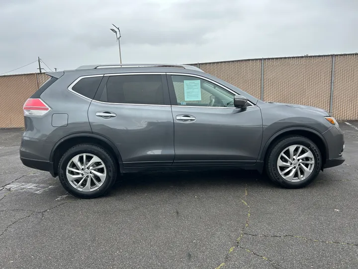 GRAY, 2014 NISSAN ROGUE Image 3