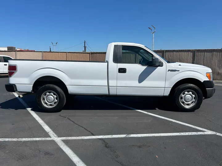 WHITE, 2013 FORD F150 REGULAR CAB Image 3