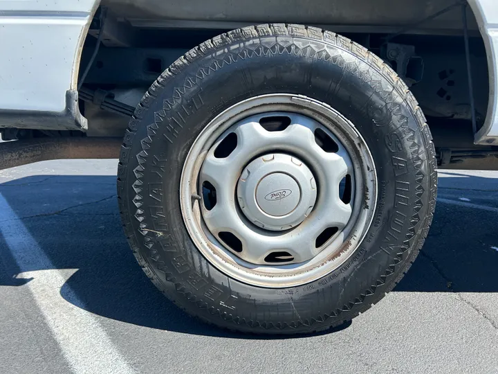 WHITE, 2013 FORD F150 REGULAR CAB Image 14