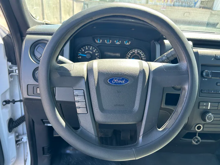 WHITE, 2013 FORD F150 REGULAR CAB Image 21