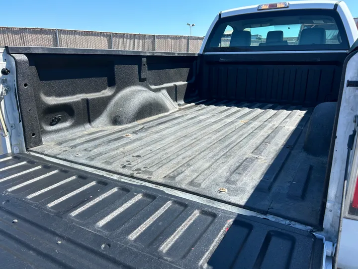 WHITE, 2013 FORD F150 REGULAR CAB Image 25