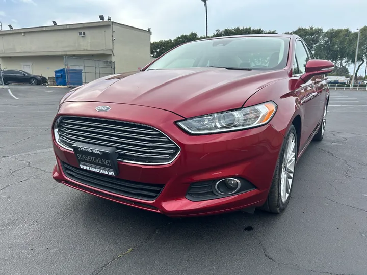 LASER RED, 2016 FORD FUSION Image 11
