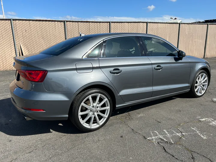 GRAY, 2015 AUDI A3 Image 4