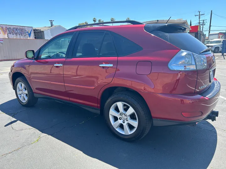 RED, 2009 LEXUS RX Image 8