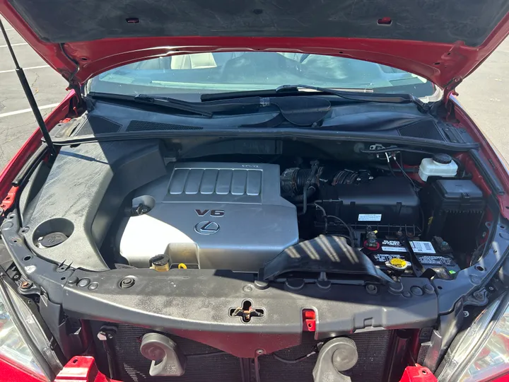 RED, 2009 LEXUS RX Image 40