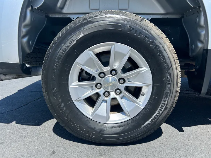 SILVER, 2019 CHEVROLET SILVERADO 1500 CREW CAB Image 14