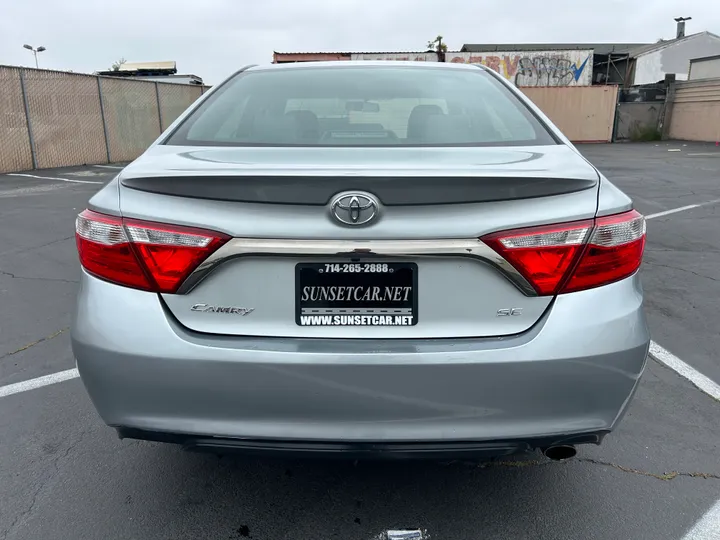 SILVER, 2016 TOYOTA CAMRY Image 6