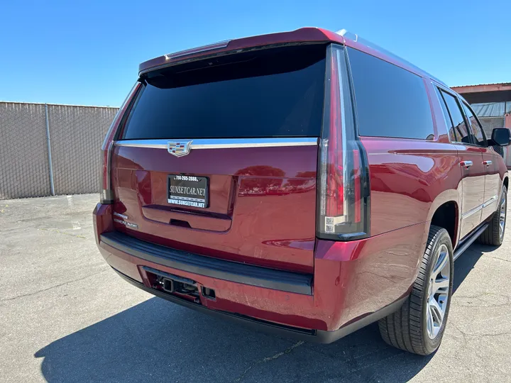 RED, 2016 CADILLAC ESCALADE ESV Image 5