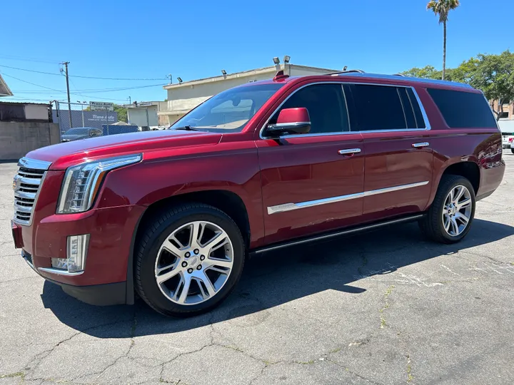 RED, 2016 CADILLAC ESCALADE ESV Image 10