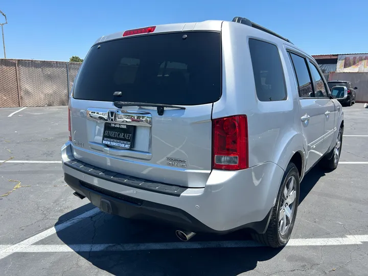 SILVER, 2014 HONDA PILOT Image 5