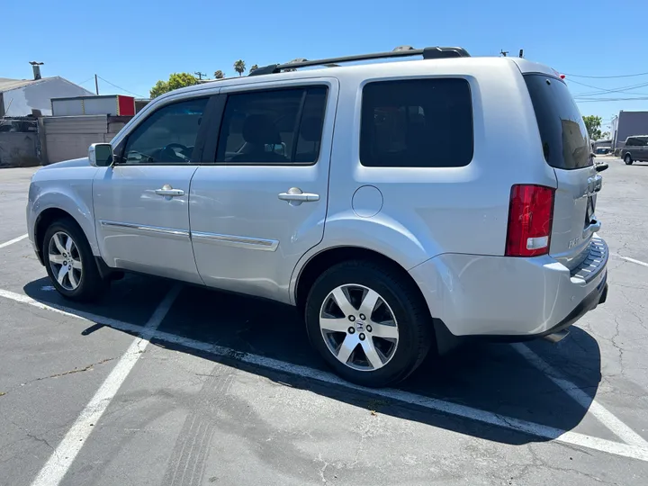 SILVER, 2014 HONDA PILOT Image 8