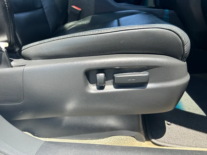 SILVER, 2014 HONDA PILOT Image 43