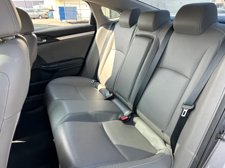 GRAY, 2019 HONDA CIVIC Image 31