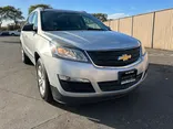 SILVER, 2017 CHEVROLET TRAVERSE Thumnail Image 2