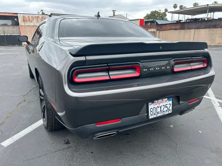 GRAY, 2018 DODGE CHALLENGER Image 7