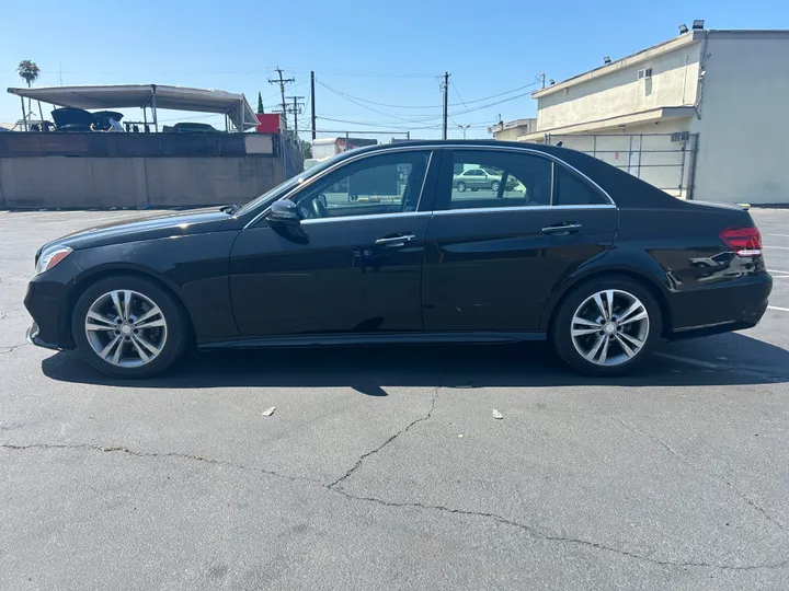 BLACK, 2014 MERCEDES-BENZ E-CLASS Image 9