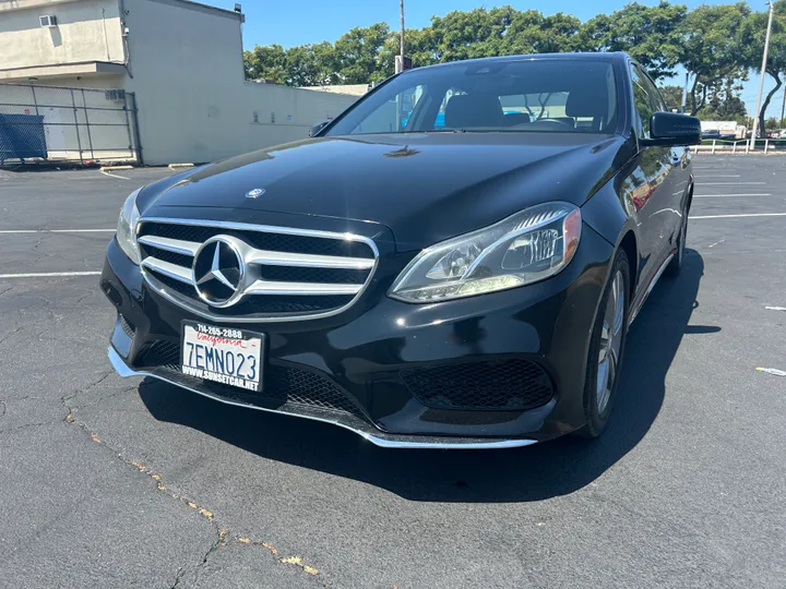 BLACK, 2014 MERCEDES-BENZ E-CLASS Image 11