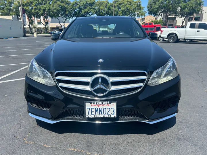 BLACK, 2014 MERCEDES-BENZ E-CLASS Image 12