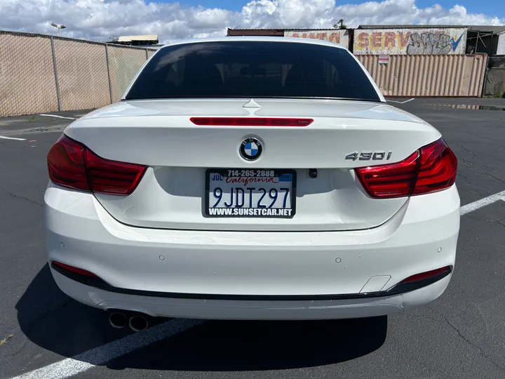 WHITE, 2019 BMW 4 SERIES Image 6