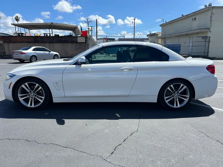 WHITE, 2019 BMW 4 SERIES Image 9