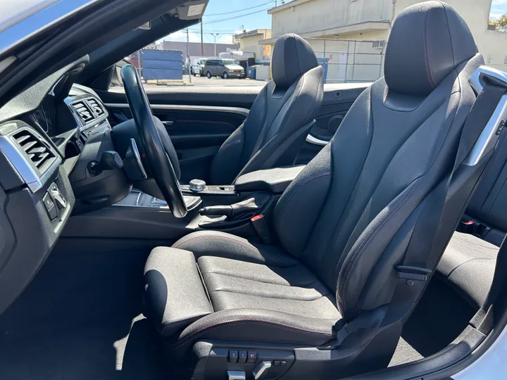 WHITE, 2019 BMW 4 SERIES Image 20