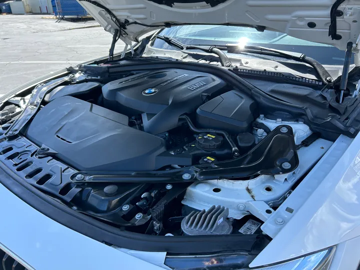WHITE, 2019 BMW 4 SERIES Image 36