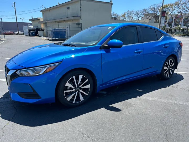 BLUE, 2022 NISSAN SENTRA Image 10