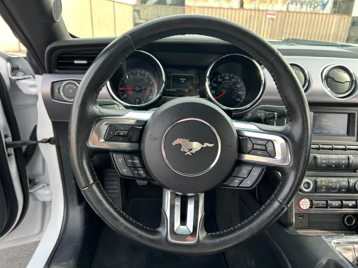 WHITE, 2017 FORD MUSTANG Image 22