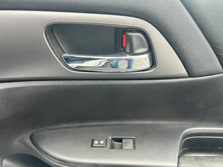 SILVER, 2014 HONDA ACCORD Image 34