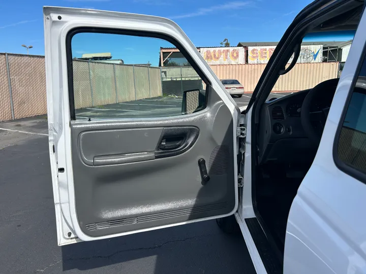 WHITE, 2009 FORD RANGER SUPER CAB Image 17