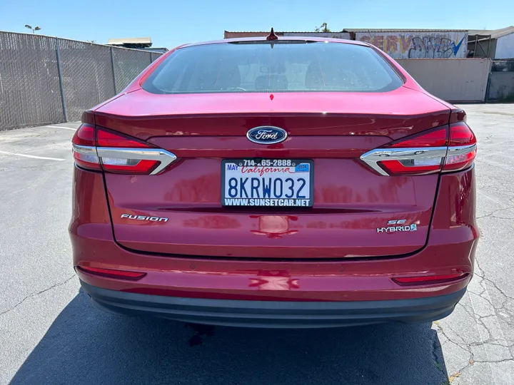 BURGUNDY, 2019 FORD FUSION Image 6