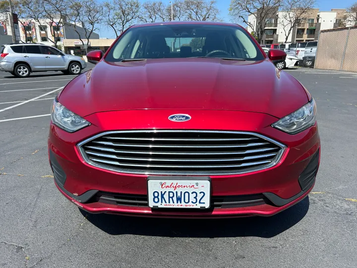 BURGUNDY, 2019 FORD FUSION Image 12