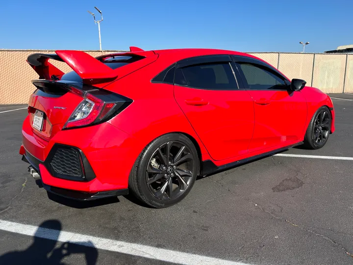 RED, 2018 HONDA CIVIC Image 4