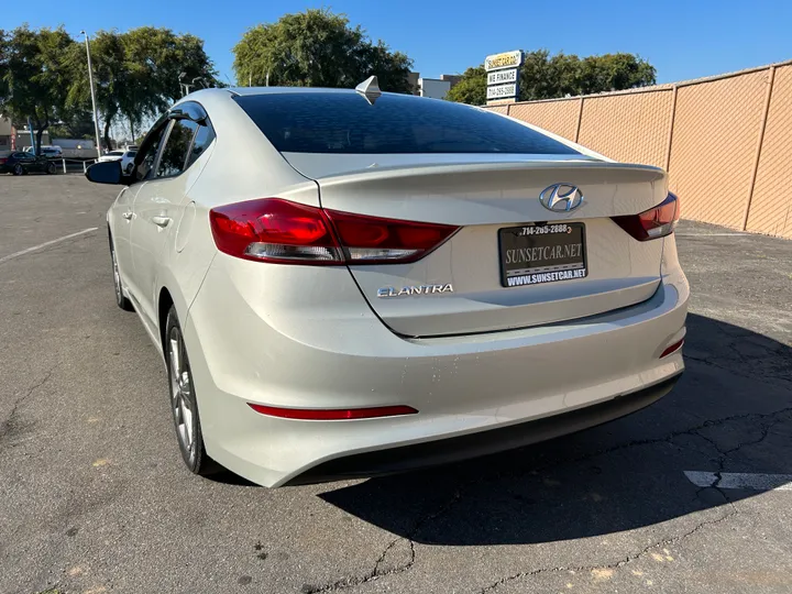 BEIGE, 2017 HYUNDAI ELANTRA Image 15