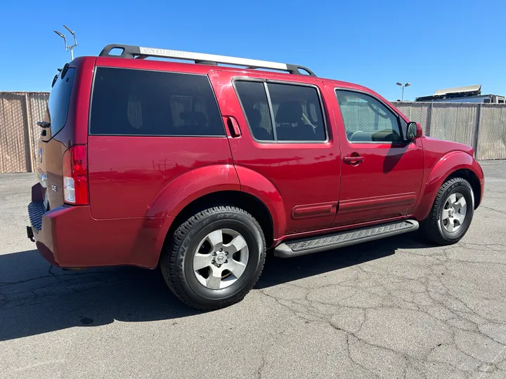 BURGUNDY, 2006 NISSAN PATHFINDER Image 4