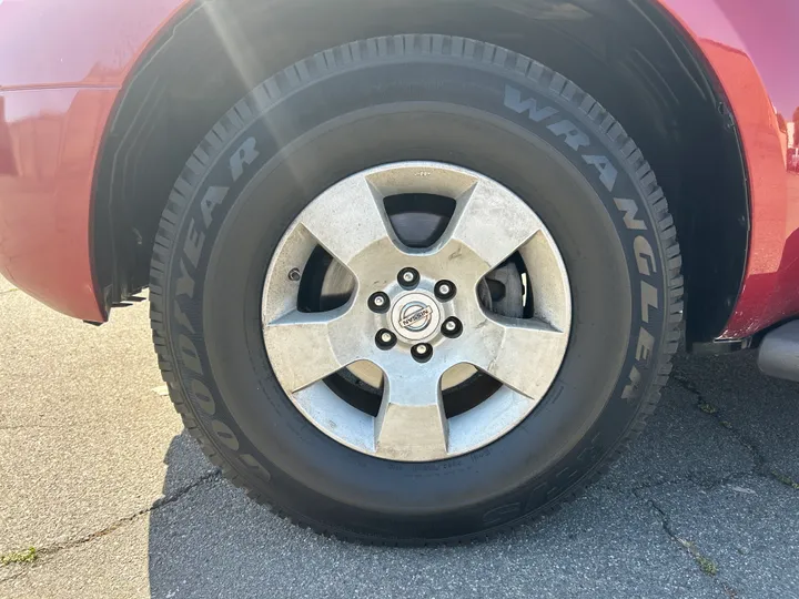 BURGUNDY, 2006 NISSAN PATHFINDER Image 16