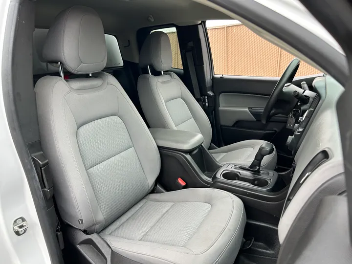 WHITE, 2018 CHEVROLET COLORADO EXTENDED CAB Image 38