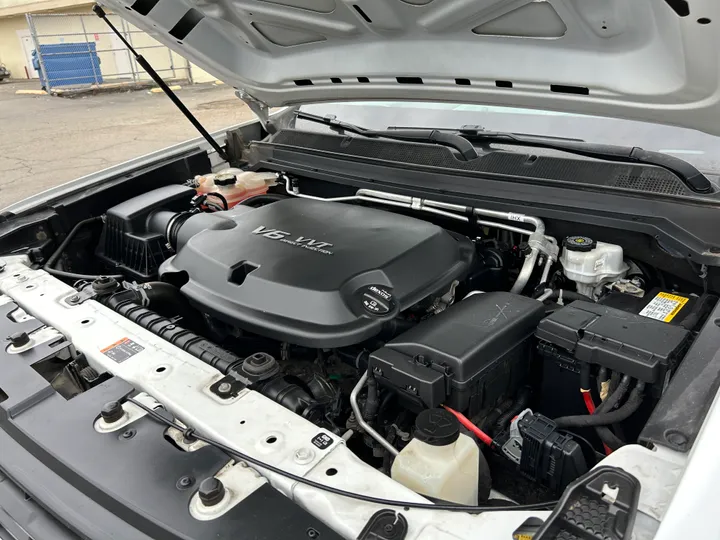 WHITE, 2018 CHEVROLET COLORADO EXTENDED CAB Image 41