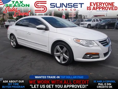 WHITE, 2011 VOLKSWAGEN CC Image 1