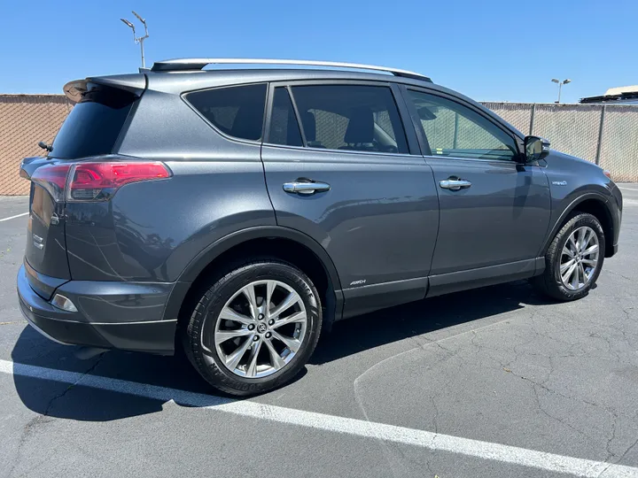 GRAY, 2018 TOYOTA RAV4 HYBRID Image 4