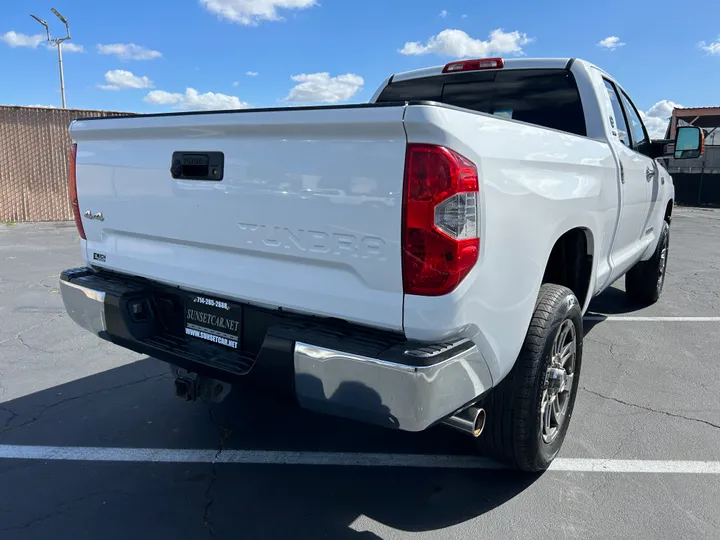 WHITE, 2014 TOYOTA TUNDRA DOUBLE CAB Image 5