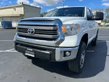 WHITE, 2014 TOYOTA TUNDRA DOUBLE CAB Thumnail Image 11