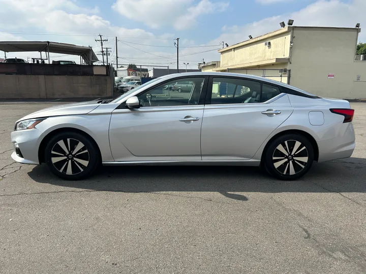 SILVER, 2020 NISSAN ALTIMA Image 9