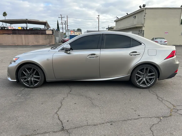 GRAY, 2016 LEXUS IS Image 9